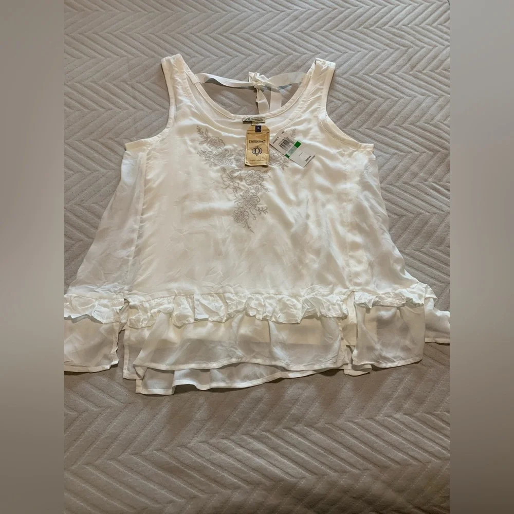 NWT Democracy Ivory Floral Embroidered Sleeveless Ruff Top Size‎ L Casual Summer